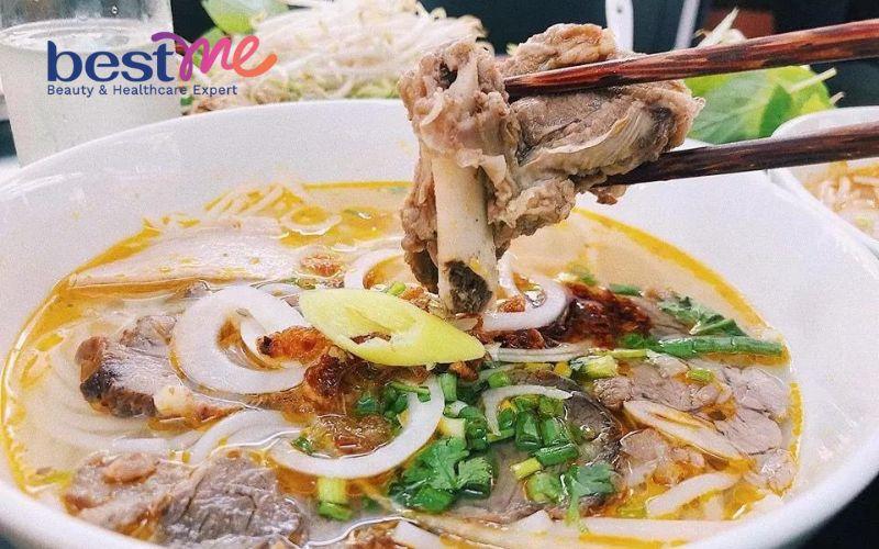 Hướng dẫn chi tiết cách nấu bún xương bò thơm ngon lạ miệng - 2