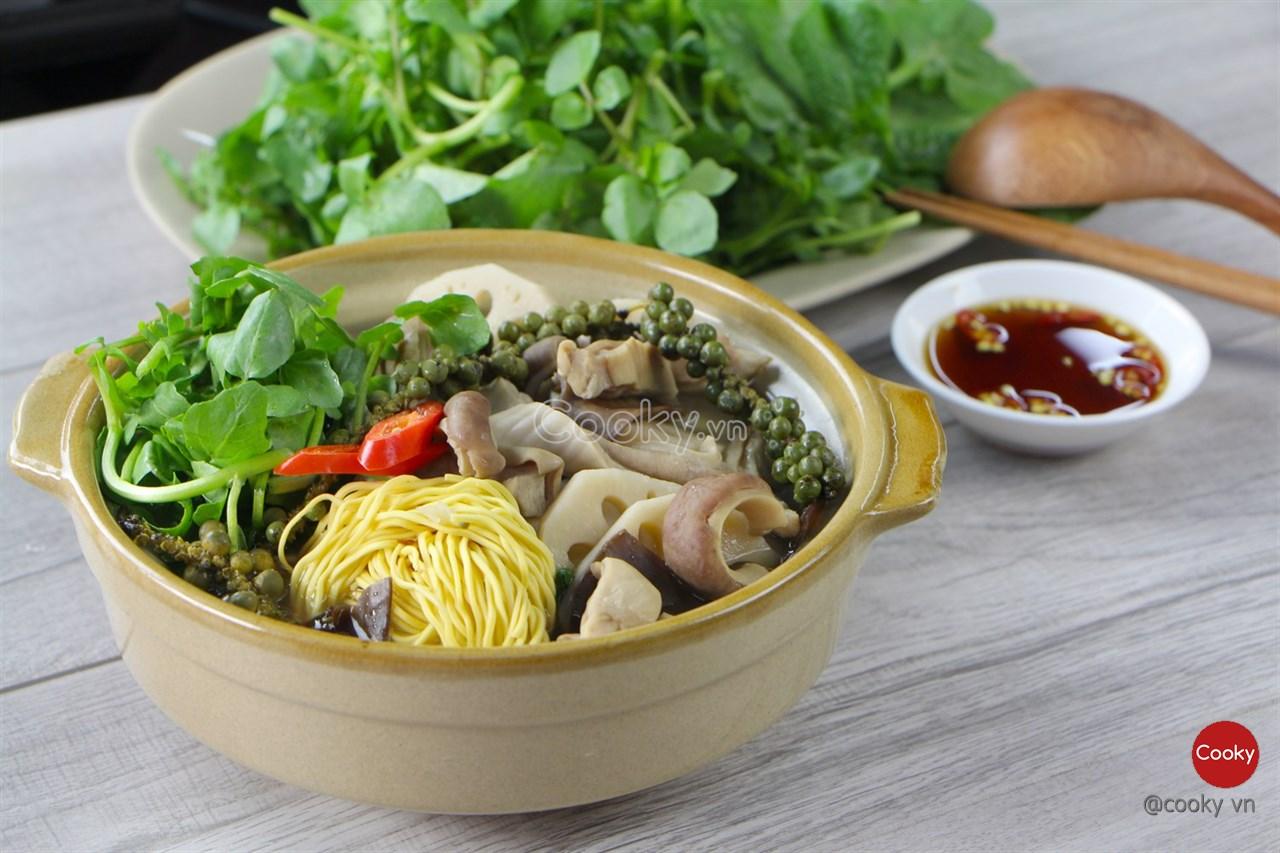 Cách nấu Lẩu bao tử hầm tiêu xanh cay the và thơm nức mũi