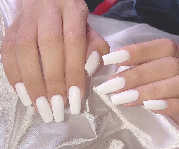 nail màu trắng