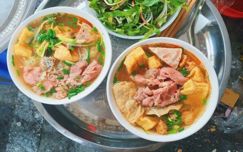 Quán ăn tối quận Hoàn Kiếm: Bún ốc gia truyền Hàng Cân