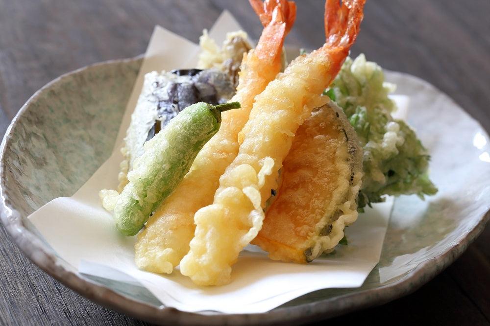 cách pha bột chiên giòn mỏng nhẹ như tempura