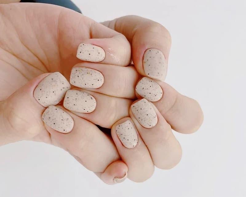 Nail trứng cút màu xám
