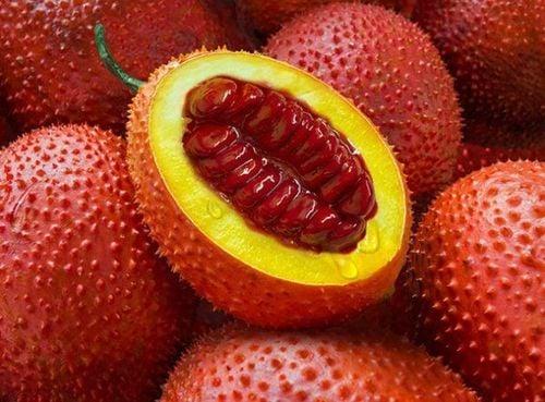 Quả gấc có chứa nhiều vitamin gì?