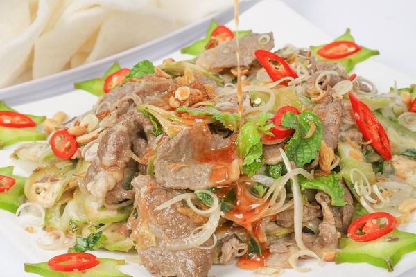 Gỏi bò bóp thấu có hương vị thơm ngon, hấp dẫn