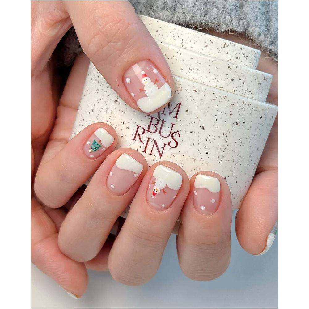 mẫu nail hồng lấp lánh với nhiều họa tiết ánh sao bạc