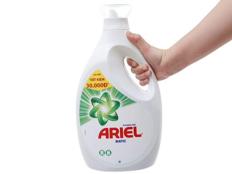 Nước giặt Ariel