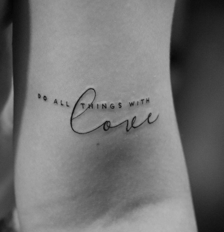 tattoo bắp tay mẫu xăm chữ ý nghĩa về tình yêu