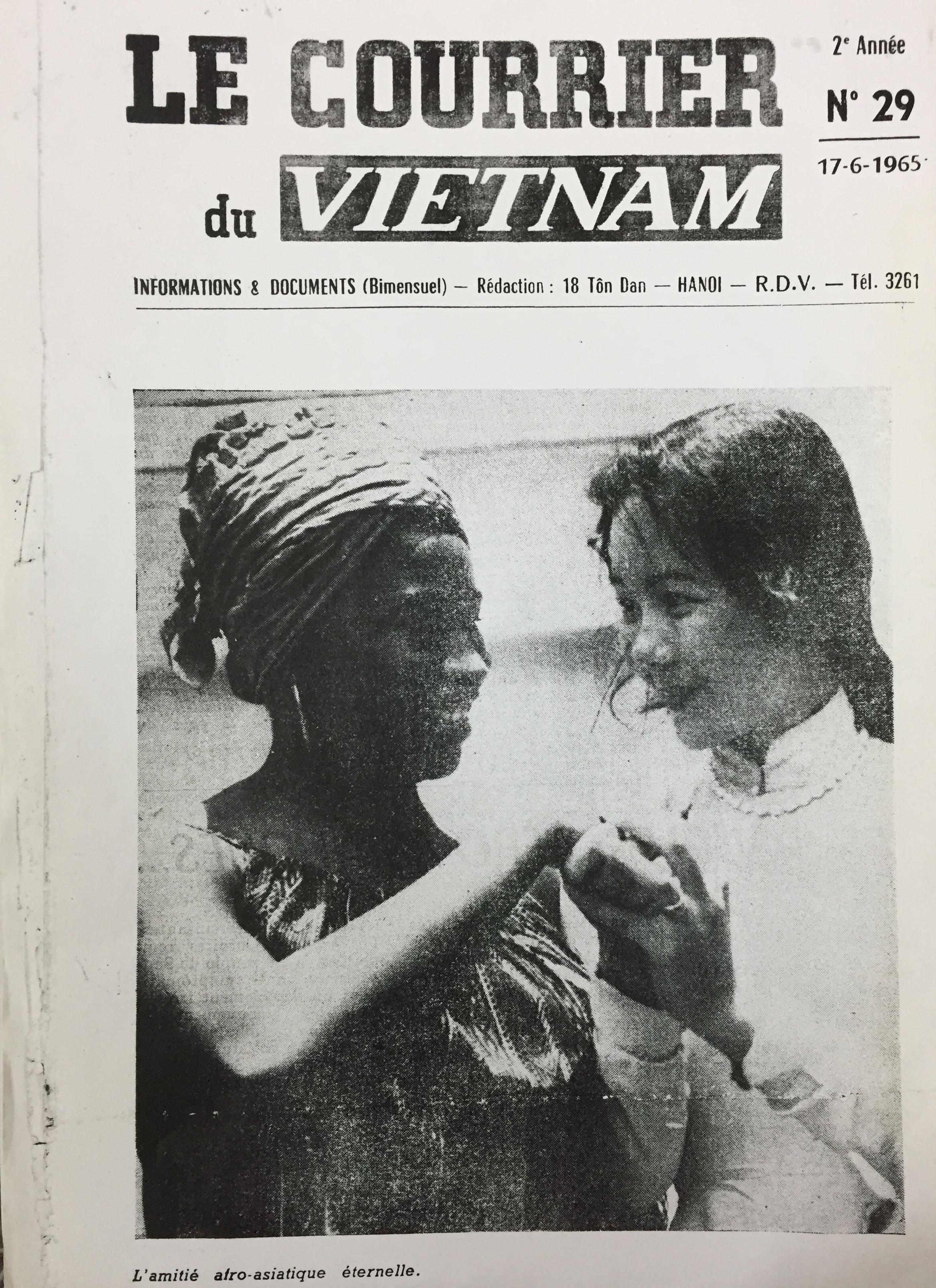 Nghệ sỹ Đức Lưu (phải) lên bìa tạp chí Le Courrier du Vietnam - Thông tấn xã Việt Nam số ra ngày 17/6/1965. (Ảnh: Nghệ sỹ cung cấp) 