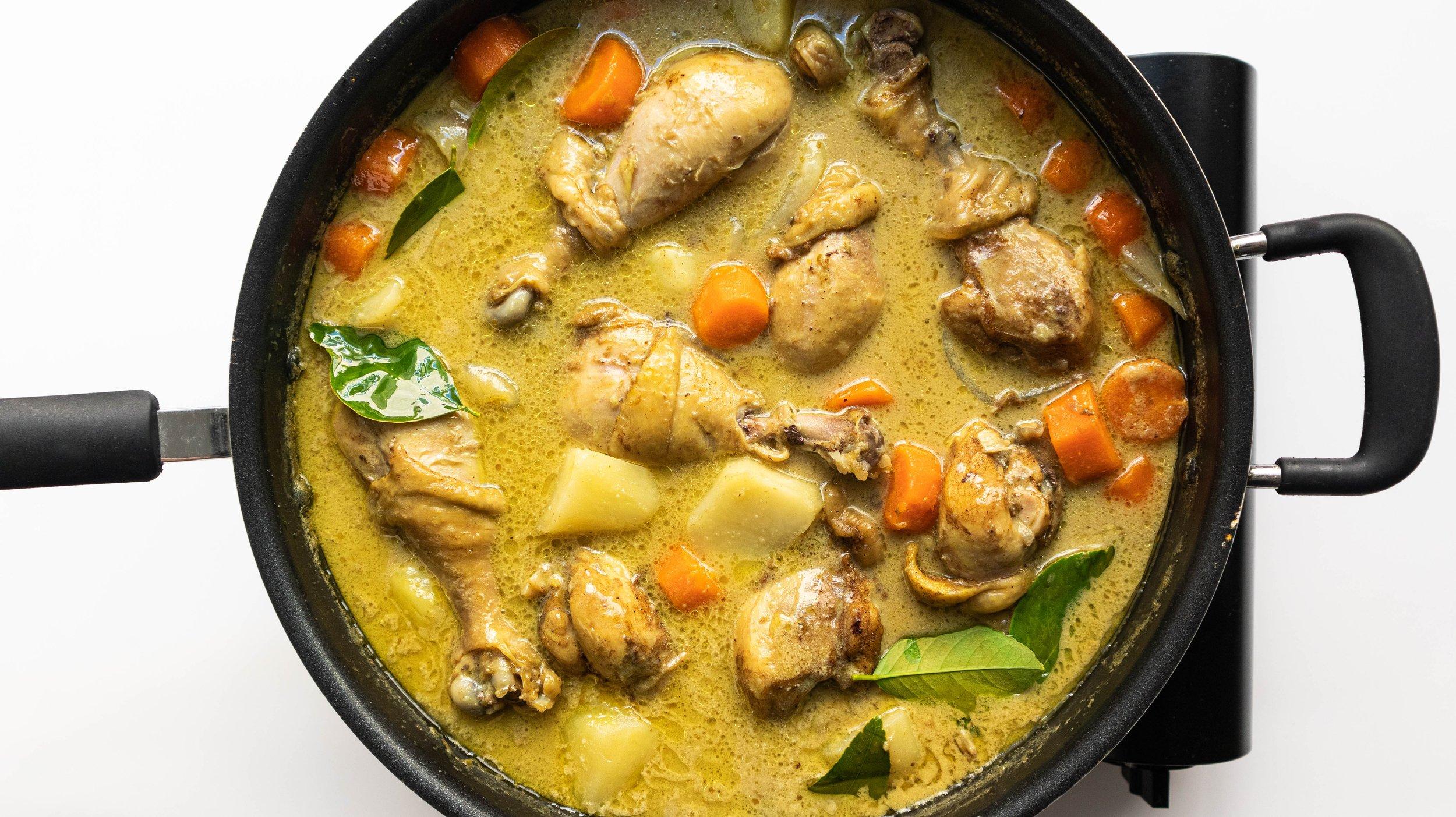 Vietnamese Coconut Chicken Curry (Cà Ri Gà)