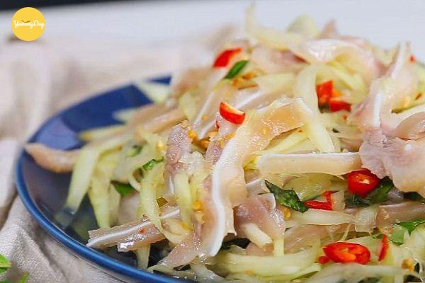 Thành phẩm món gỏi đu đủ tai heo