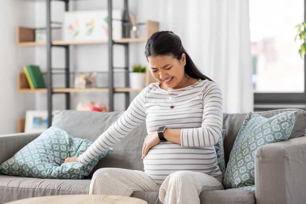 Ra máu báo sắp sinh là như thế nào?