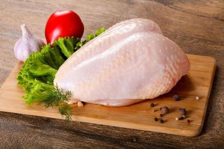 Ức gà là thực phẩm thích hợp cho người đang muốn giảm cân