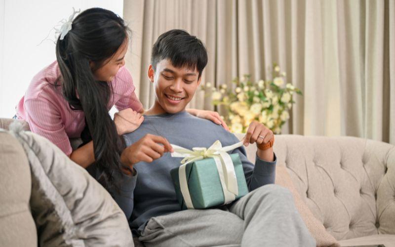 cách chọn bánh sinh nhật cho nam