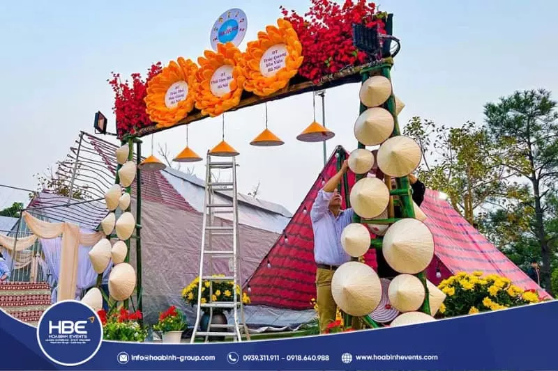Mẫu cổng trại 26/3 hình chữ nhật