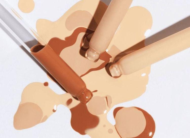Foundation là gì? Trong đó Liquid Foundation là một trong các loại foundation