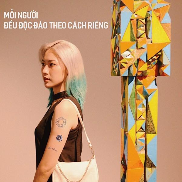 Hình xăm hoa hướng dương như ánh mặt trời chiếu rọi bất kể nơi nào bạn đến