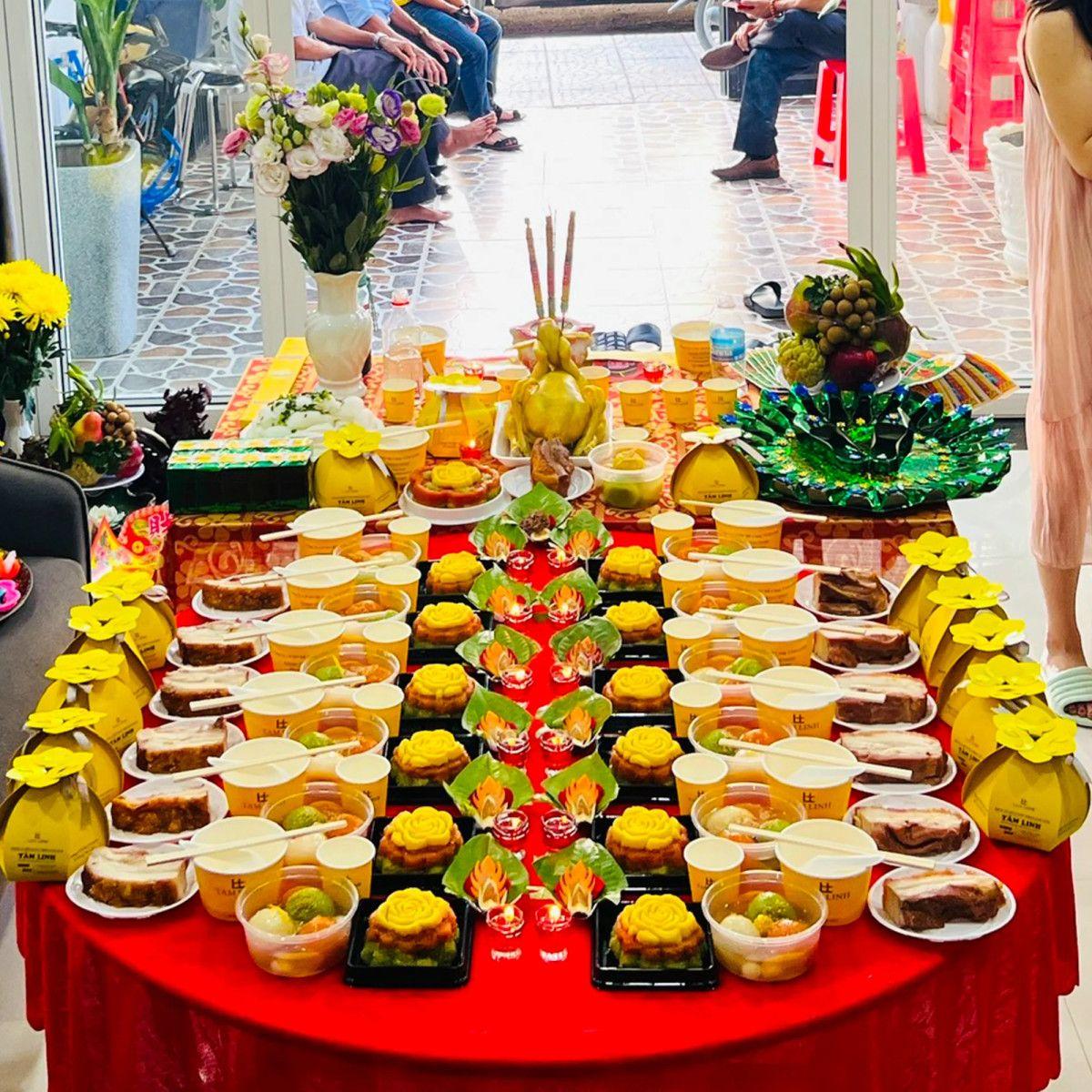 Tiệc cúng đầy tháng cho bé