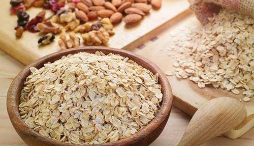 Yến mạch chứa nhiều dinh dưỡng cũng như chất xơ cho cơ thể