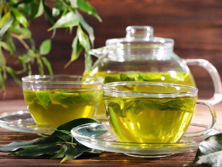 Uống trà xanh khiến bạn mất ngủ do hợp chất làm tỉnh táo trong trà khá cao đặc biệt khi ngâm lâu
