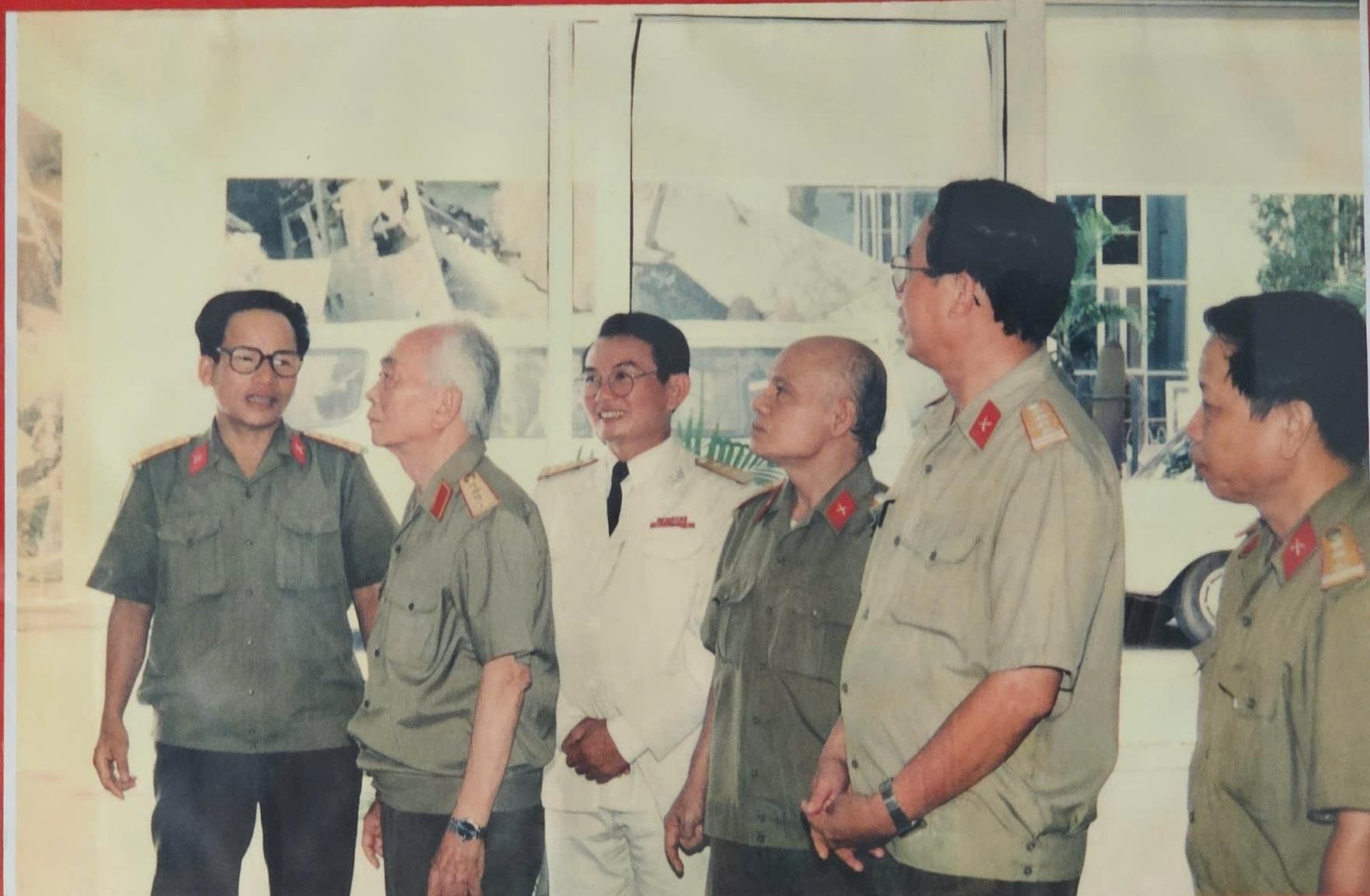 Chuyện về người lính vẽ tranh Bác Hồ bằng máu trên chiến trường - 1