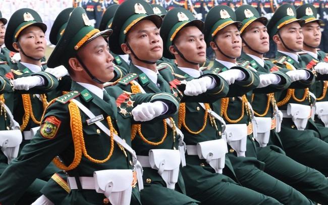Những hình ảnh hào hùng của Lễ diễu binh, diễu hành kỷ niệm 70 năm Chiến thắng Điện Biên Phủ | Cổng TTĐT tỉnh Hà Tĩnh