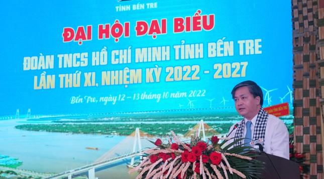 Xây dựng hình mẫu thanh niên
