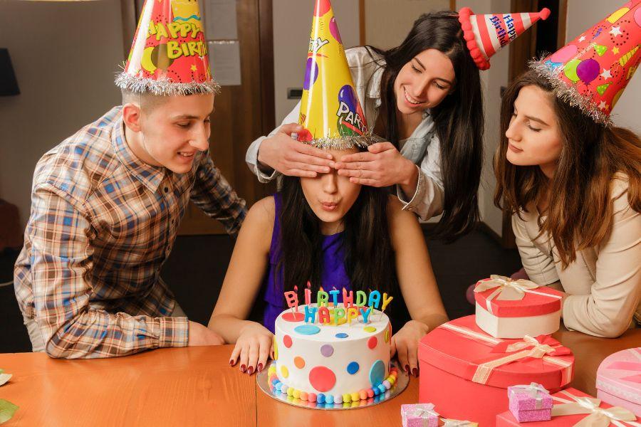 30+ Lời chúc mừng sinh nhật bạn ngắn gọn, ý nghĩa và dễ thương