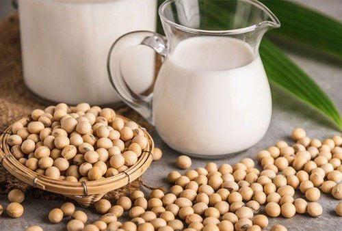 Uống sữa đậu nành đem lại một số lợi ích cho sức khỏe của người sử dụng