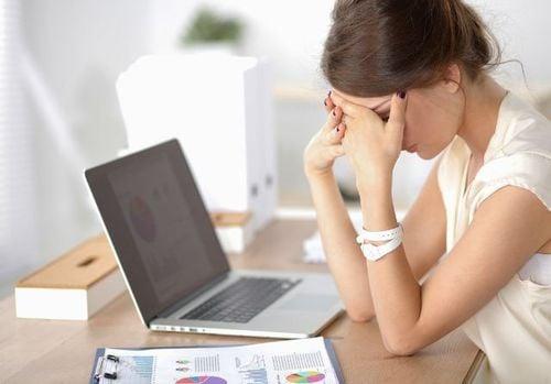 Cơ thể mệt mỏi buồn ngủ thường xuyên tiềm tàng nhiều nguy cơ sức khỏe