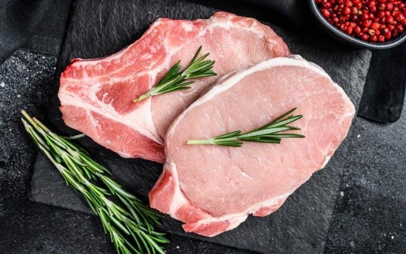 Cách ướp thịt cốt lết chiên đậm vị