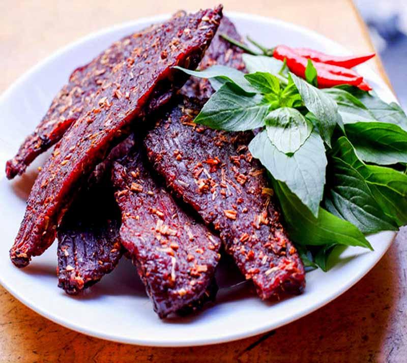 Thịt trâu gác bếp Tây Bắc