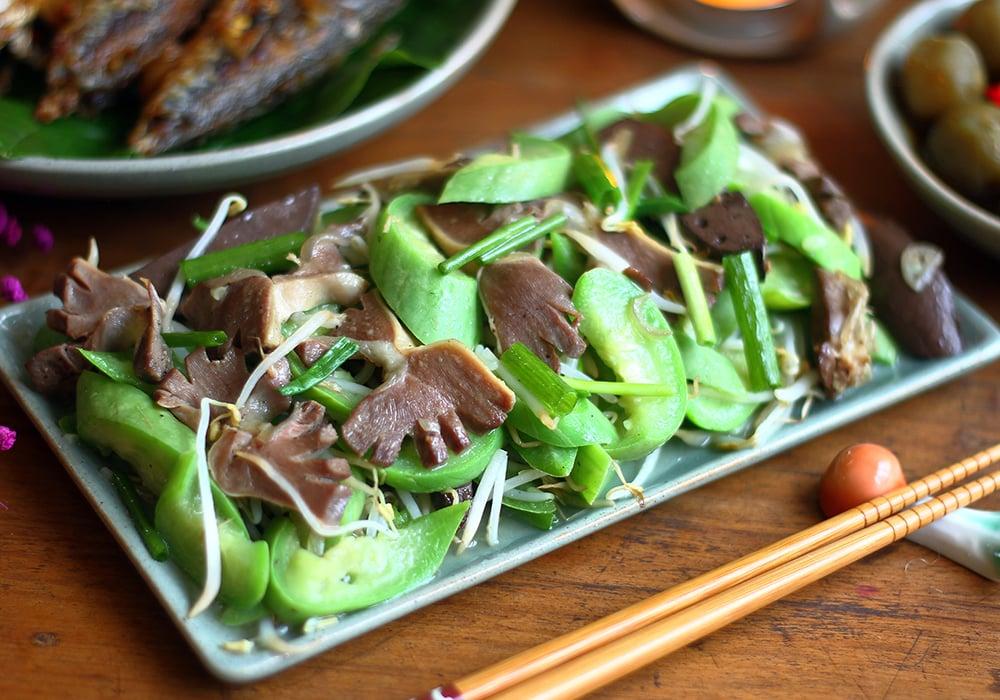 Tổng hợp 21 cách lòng gà xào hấp dẫn, dễ chế biến
