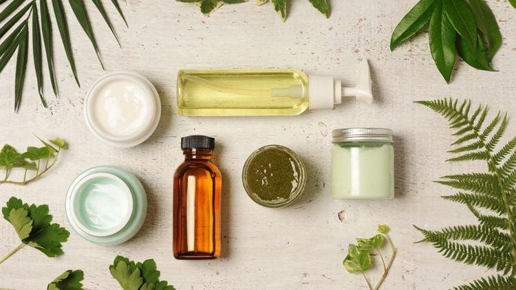 Phenoxyethanol trong mỹ phẩm có tác dụng bảo quản, kháng khuẩn