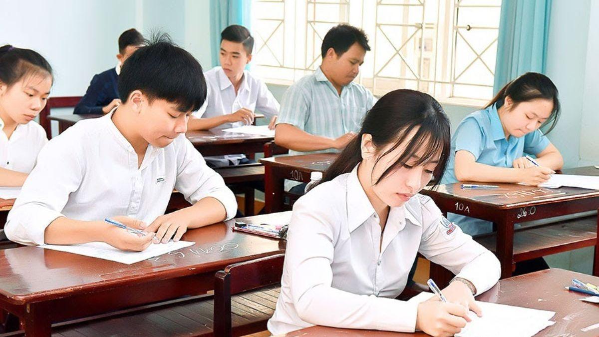 Mang đồ gì để đi thi may mắn