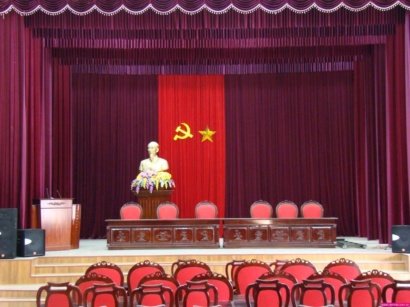 khanh tiet hoi truong 4